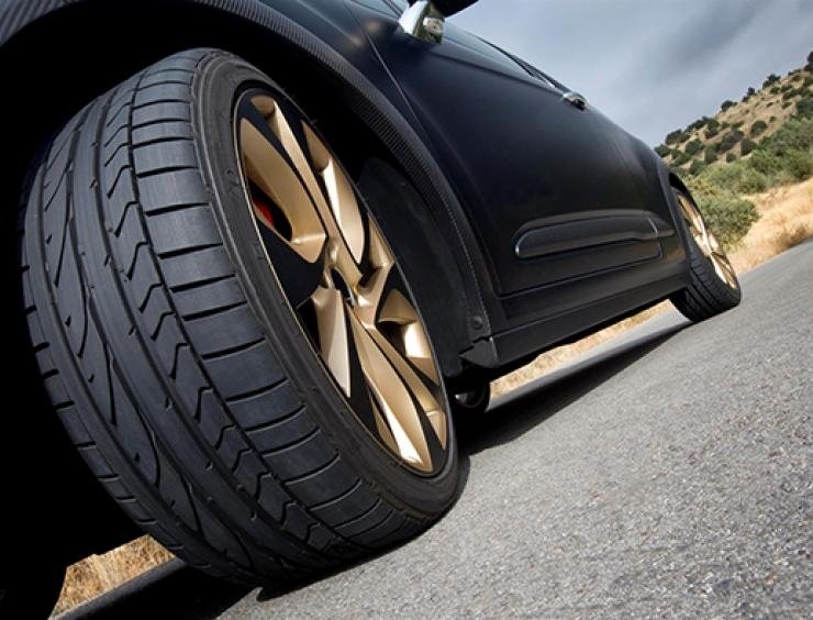 sportieve rijder banden