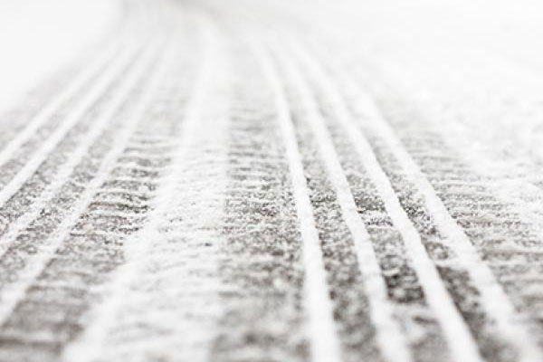 À quoi servent les lamelles sur les pneus hiver ?
