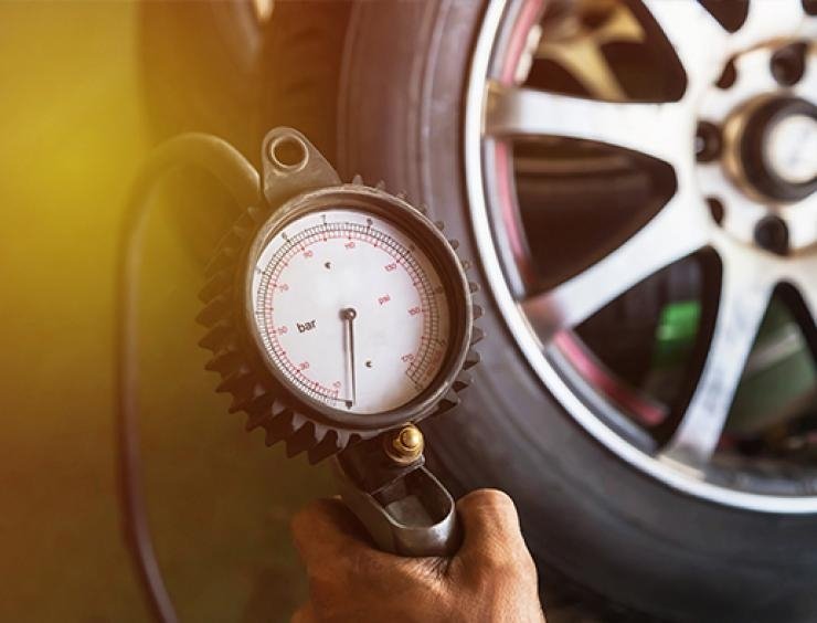 Wat gebeurt er als mijn banden te veel spanning hebben?