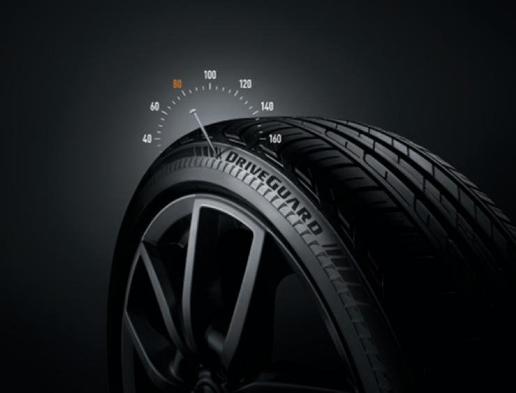Pourquoi choisir les pneus Bridgestone DriveGuard ?